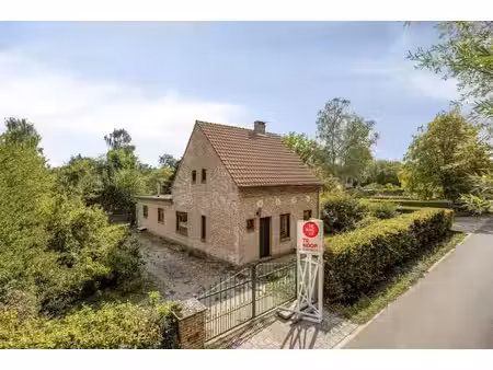open bebouwing met potentieel te koop in brasschaat!