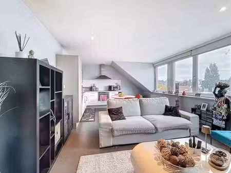 appartement 1 ch. avec balcon  berchem-sainte-agathe