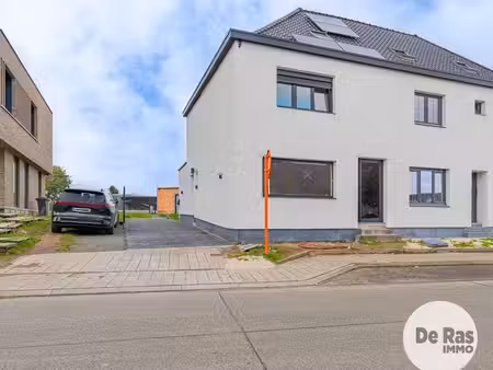 smetlede - gerenoveerde woning met 4 kamers en 2 badkamers
