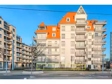 immeuble commercial en pleine propriété dans un emplacement