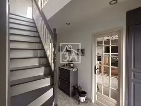 pavillon 7 pièces 131 m²