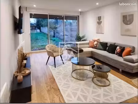 maison 6 pièces 110 m²