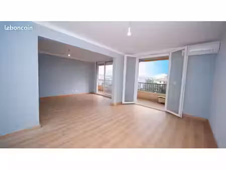 bel f4 de 89 m² rénové  traversant  parking privé  cave  proche centre-ville  secteur cast