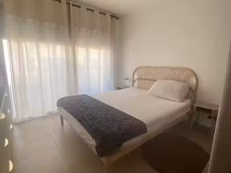 loue chambre+salle d’eau+coin cuisine