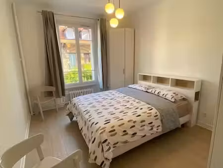 t3 meuble de 55.32 m² a clamart - rue lazare carnot