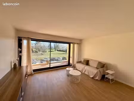 pau centre t1 meublé 35 m² + terrasse 8 m² – vue parc beaumont