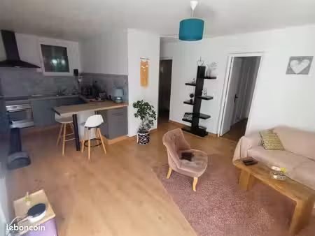 locatiion appartement meublé au rdc