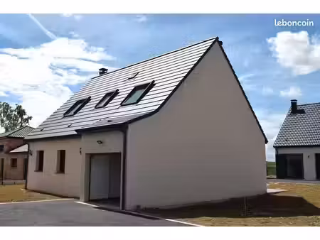 maison jusqu'à 4 chambres avec garage secteur arsy