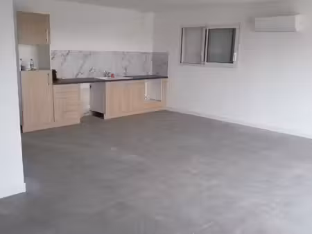 maison à louer 90 m²