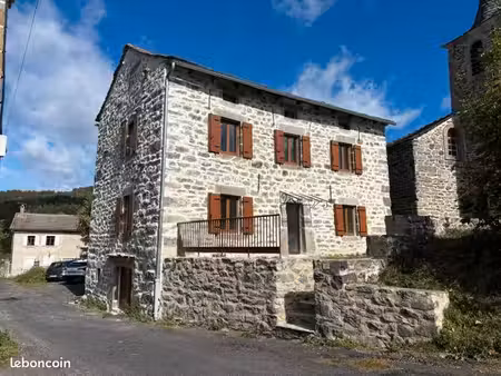 maison indépendante entièrement rénovée à neuf queyrieres