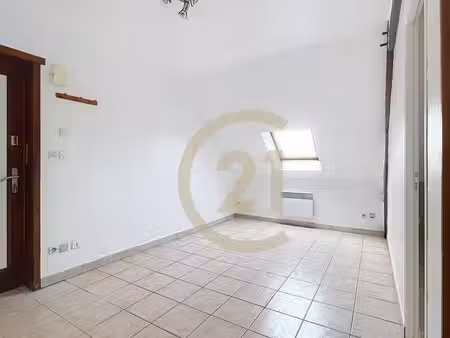 appartement f3 à louer - 3 pièces - 41 44 m2 - pierrefonds - 60 - picardie