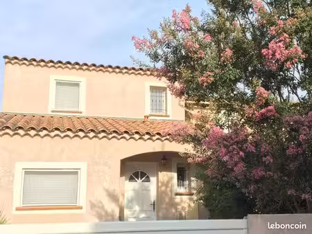 maison individuelle 75m2-jardin-salon de provence
