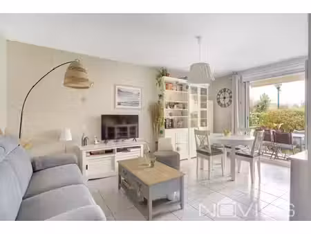 saint-jean – appartement t3 en rez-de-jardin avec piscine