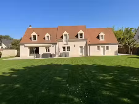 sud immediat de tours demeure d’exception cadre boise parc 1.200m² arbore