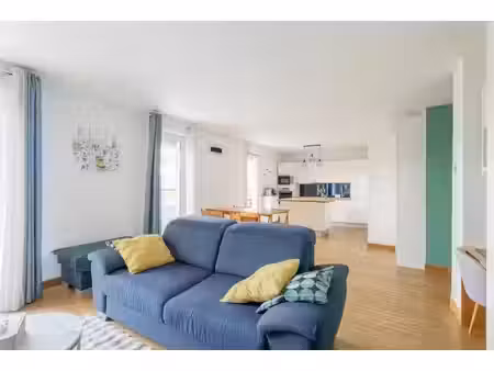 appartement de 6 pièces de 103 m² à livry-gargan