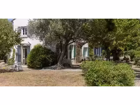 maison avec piscine la garde (83)