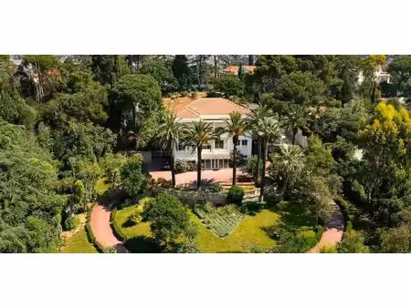 propriété avec piscine et jardin toulon (83)