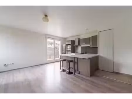 vente appartement 3 pièces 66 m² à noisy-le-sec (93130)  245 000 €