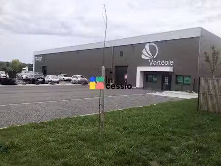 local d'activités à louer