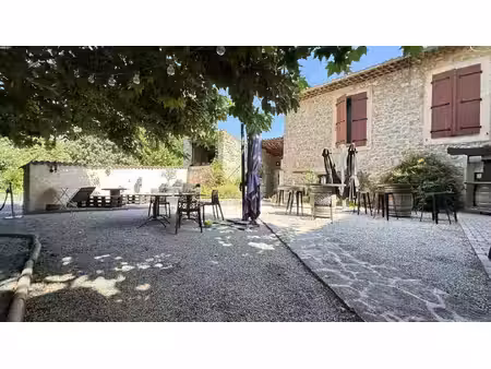 local commercial à louer