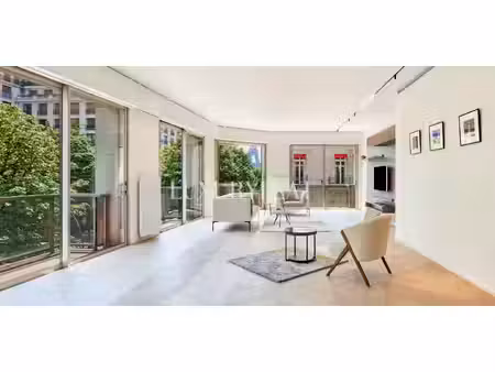 appartement contemporain avec terrasse triangle d’or - paris 8ᵉ (75)