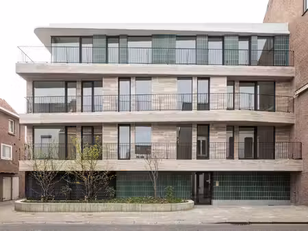 appartement te huur in sint-niklaas met 2 slaapkamers