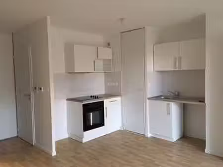 location appartement 3 pièces à saint-avé (56890) : à louer 3 pièces / 59m² saint-avé