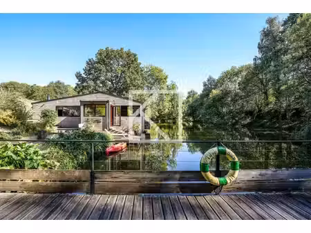 vivre sur l'eau en immersion avec la nature
