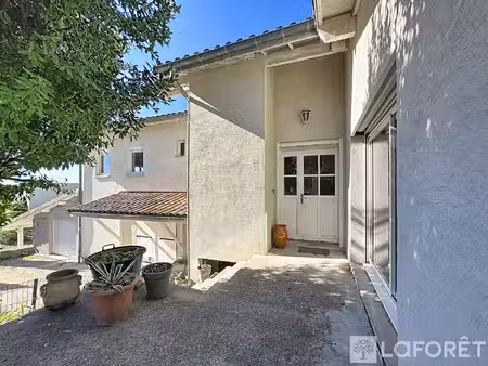 maison saint chef 7 pièce(s) 175.10 m2