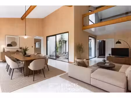 villa lumineuse au design contemporain
