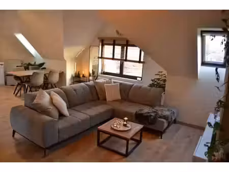 gezellig dakappartement met ruim zonneterras en garagebox