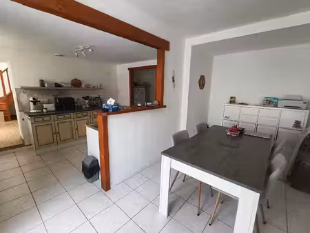 location maison 5 pièces  82.00m²  legé