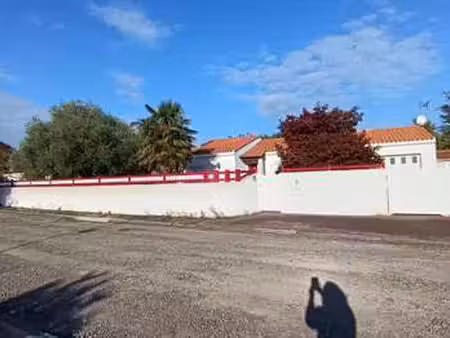 vente maison à saint-michel-en-l'herm (85580) : à vendre / 129m² saint-michel-en-l'herm