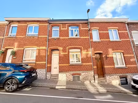 petite maison avec jardin sur le haut d'andrimont