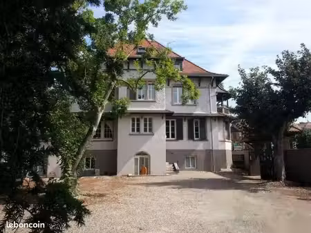 3 appartements dans maison de maître à cernay