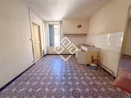 'henri' un immeuble à rénover avec garage narbonne