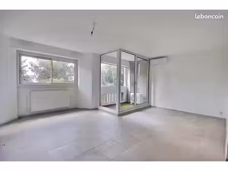 appartement 3 pièces 64 m²