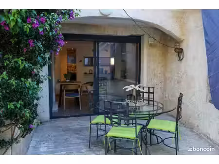 2 pièces · 25 m² piscine grand extérieur roquebrune-sur-argens 83380 les issambres