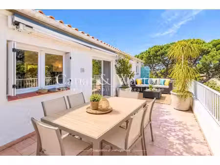 vente appartement 4 pièces 83 m² à hyeres (83400)  480 000 €