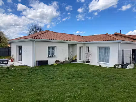 maison récente saint-galmier 5 pièce(s) 110m2