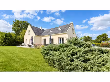 maison heric 7 pièce(s) - 6 chambres - 197  5 m² - jardin 1450m²