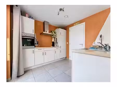 appartement à louer à promenade des ours 28 andenne (vbe78718)