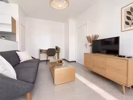 location meublée appartement 2 pièces 43.39 m² à marcq-en-baroeul (59700)  1 150 €