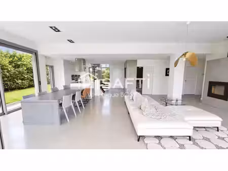 maison d’architecte 150m2 – béton  lumière et nature