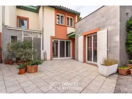 duplex avec terrasse et environnement intimiste