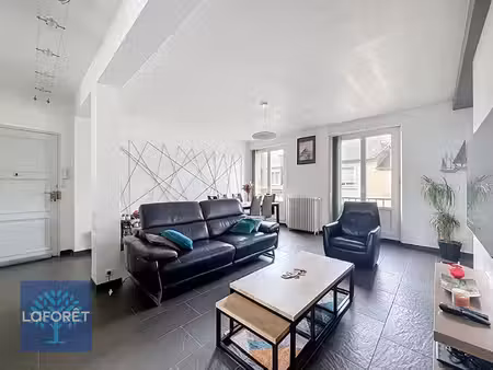 appartement fougeres 3 pièce(s) 81.18 m2