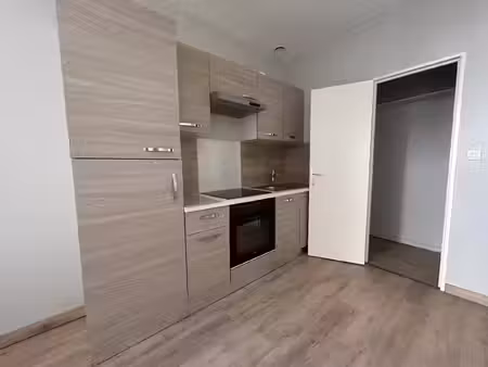 appartement t3 - centre ville de lons le saunier