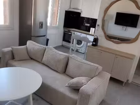 magnan - a louer 2 pieces renove meuble et traversant 40m²