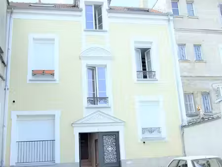 studio de 11.72 m² au rez-de-chaussee