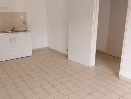 appartement de type p2 vide